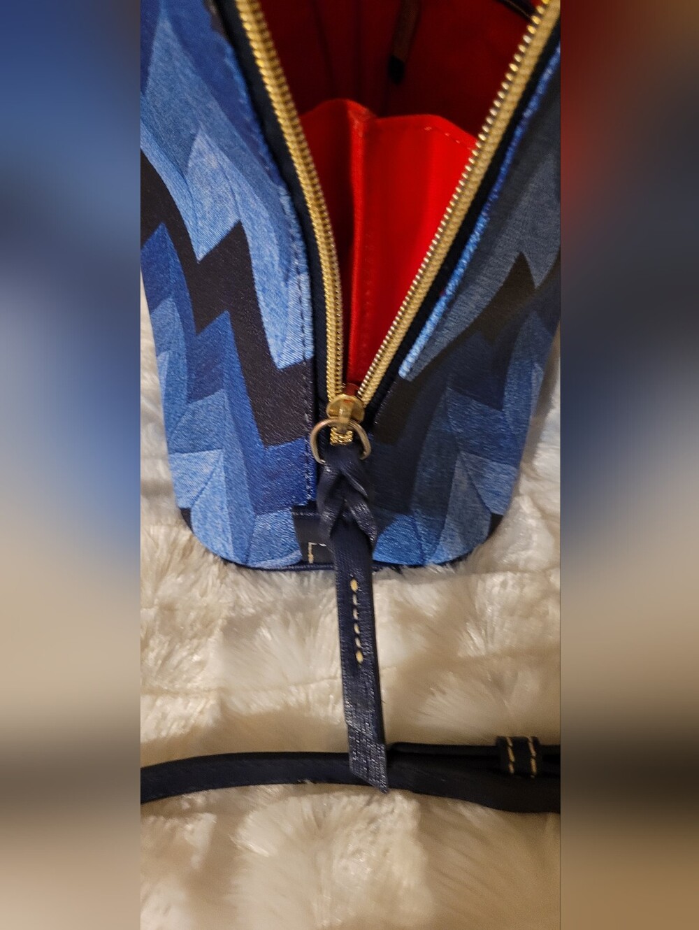Dooney & Bourke Navy and Denim Chevron Satchel EUC - Picture 8 of 16